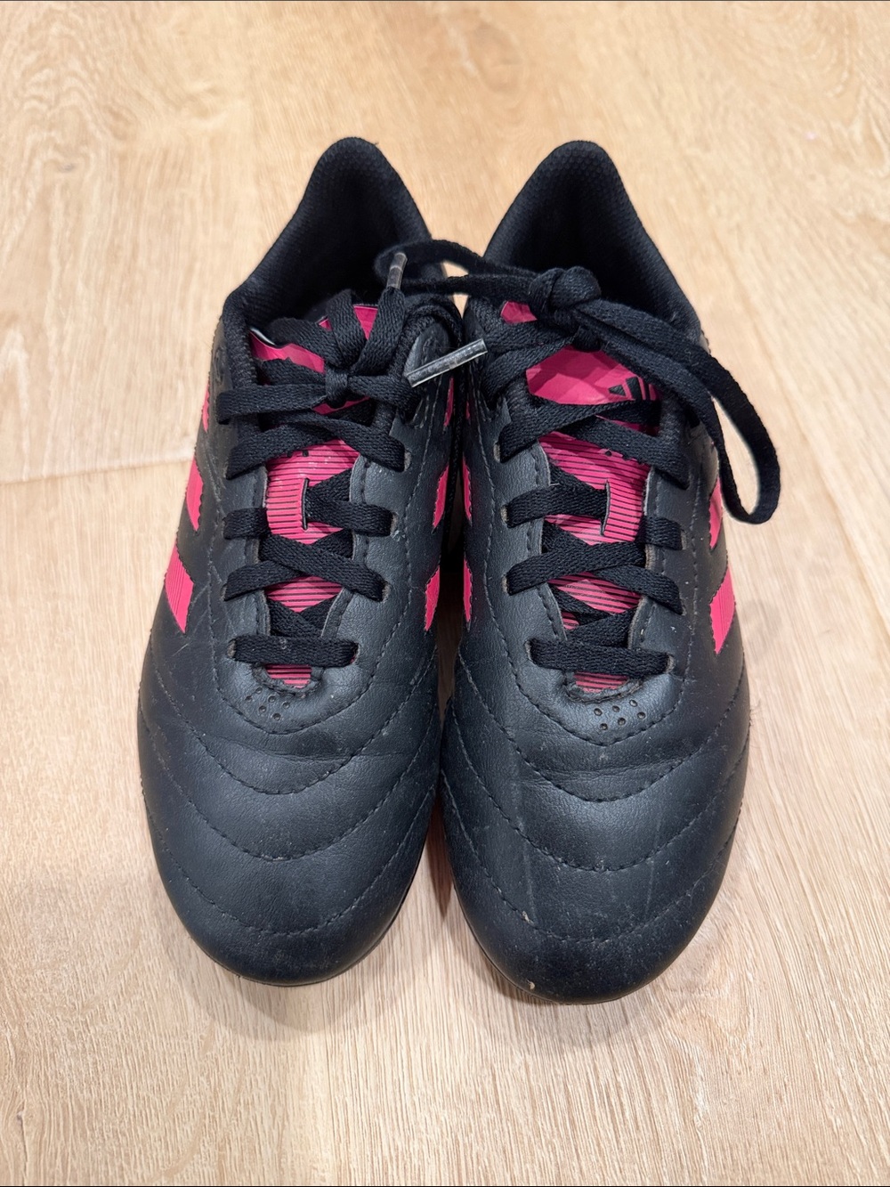 Adidas Kids Black soccer cleats with Pink Stripes - Lace-Up Athletic Shoes